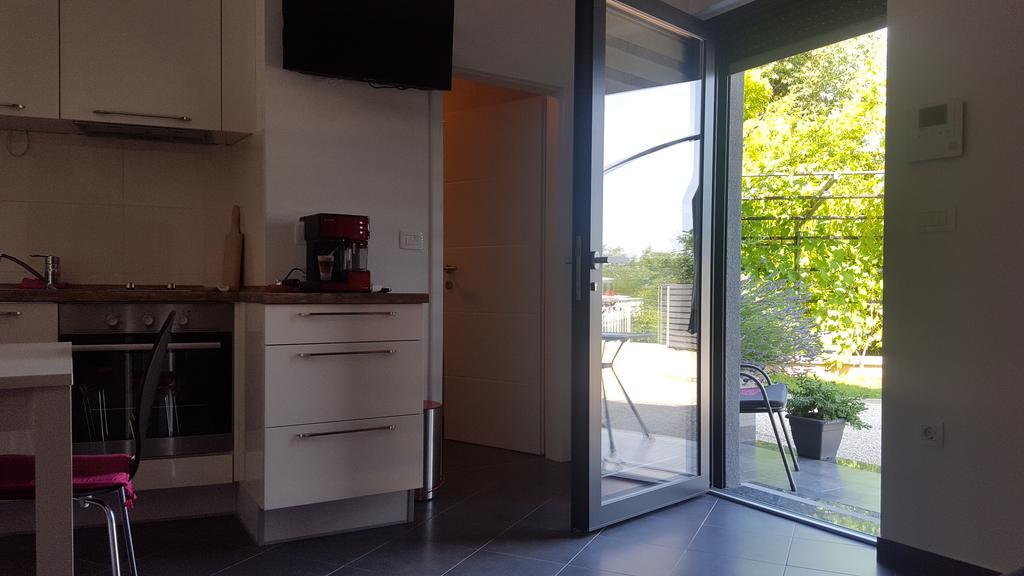 Rogic Apartment ลอฟราน ภายนอก รูปภาพ